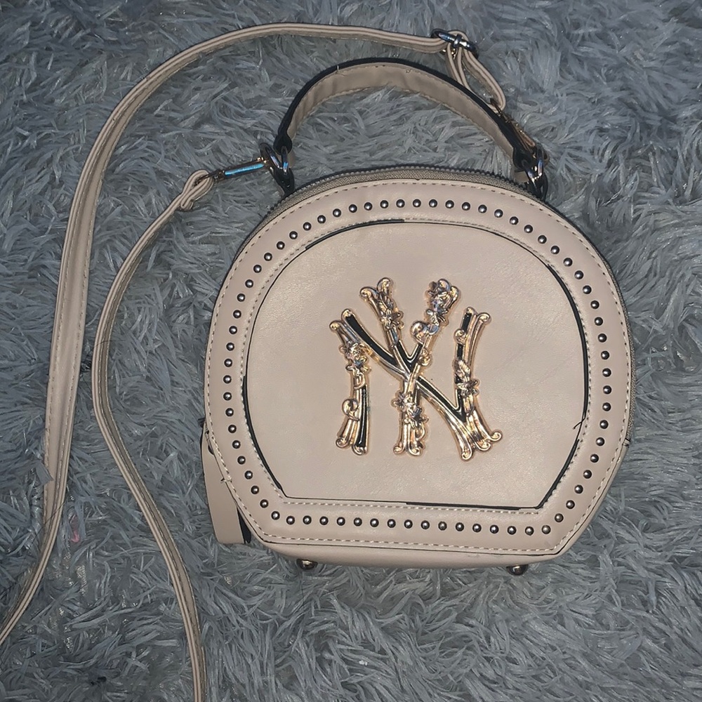 NY purse-crossbody-Beige
